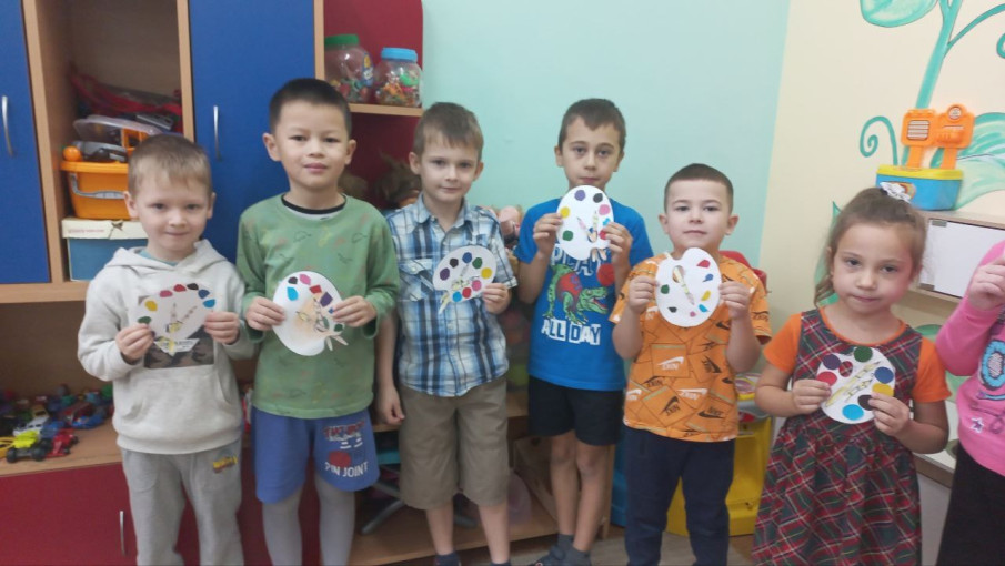 Международный день художника Международный день художника.